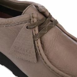 Men's Clarks Originals Wallabee GORE-TEX Leather Shoes in olive -Max Factor Shop 23ff1184cdcd448a9f418097ca56f742