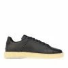 Men's Clarks Originals Tormatch Leather Trainer in Black