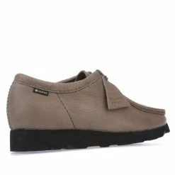 Men's Clarks Originals Wallabee GORE-TEX Leather Shoes in olive -Max Factor Shop 5ee63727965240d888e5c285d28c6fe5
