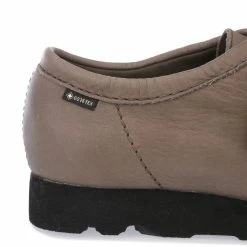 Men's Clarks Originals Wallabee GORE-TEX Leather Shoes in olive -Max Factor Shop 77bc797b3674450db611578ac1a1603b
