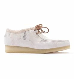 Clarks Originals Wallabee Suede Shoes - Beige - White