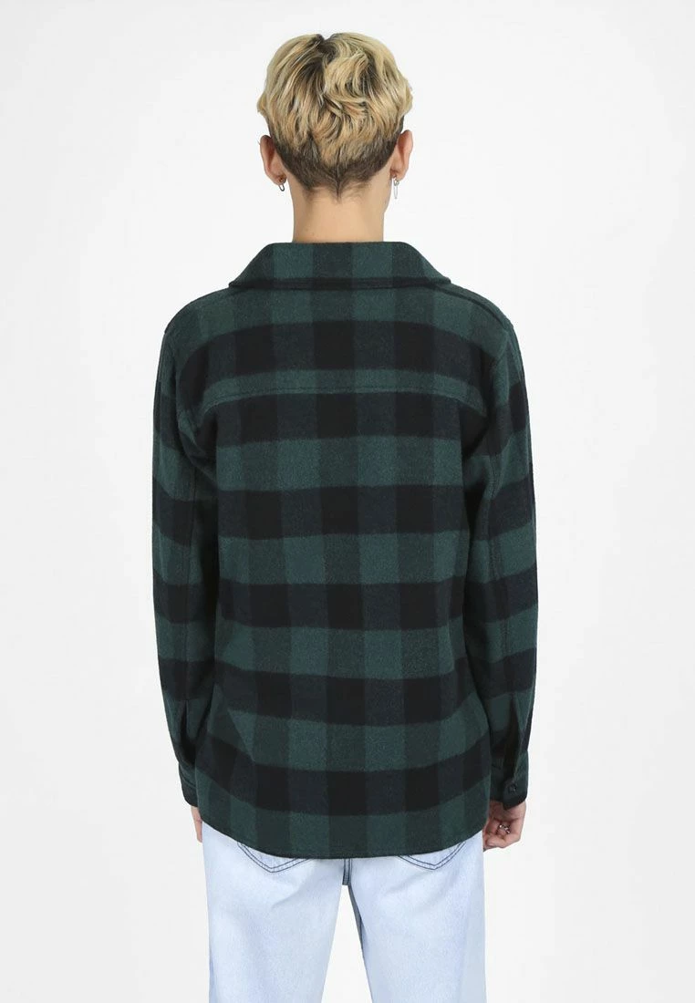 Bolongaro Trevor Pocket Shirt In Khaki Check - Green 2 Bolongaro Trevor Pocket Shirt In Khaki Check - Green - Image 2