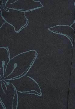 Bolongaro Trevor Long Sleeve Floral Shirt Black and Green -Max Factor Shop e530062f6cd94c3589fb8f72c90988bd