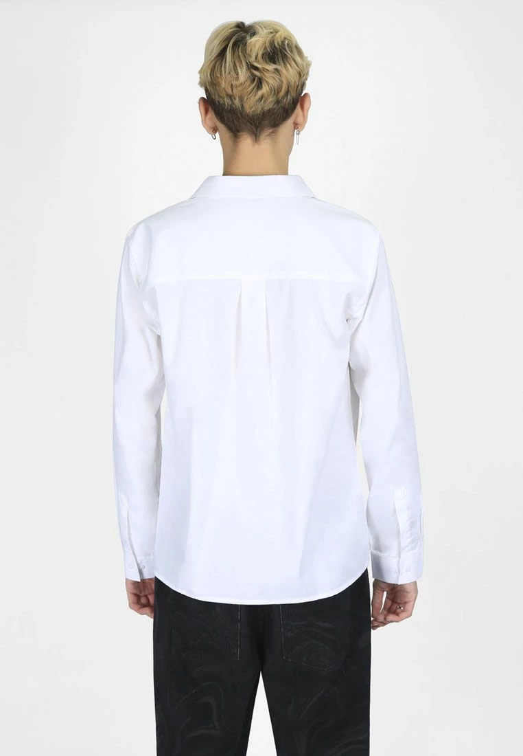 Bolongaro Trevor Shirt in White with Back Flower Embroidery 2 Bolongaro Trevor Shirt in White with Back Flower Embroidery - Image 2